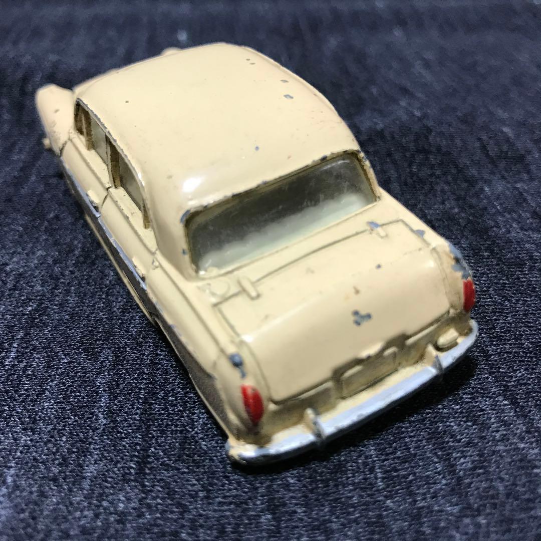 モデルペットNO.5 ダットサンブルーバード