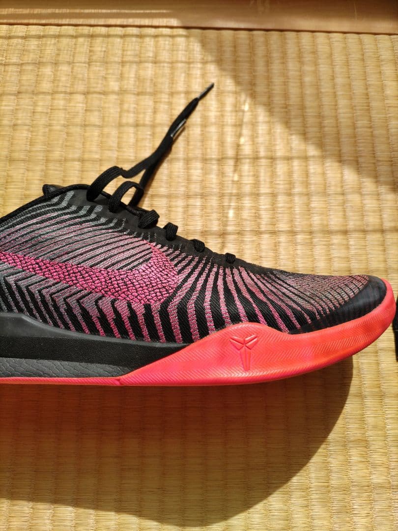 ［29.5］Nike KB Mentality2 ブラック/ピンク