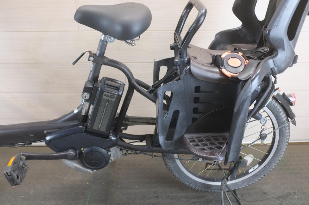 電動自転車 ヤマハPAS　KISS 20インチ3段8.7Ah（4点灯）充電器あり