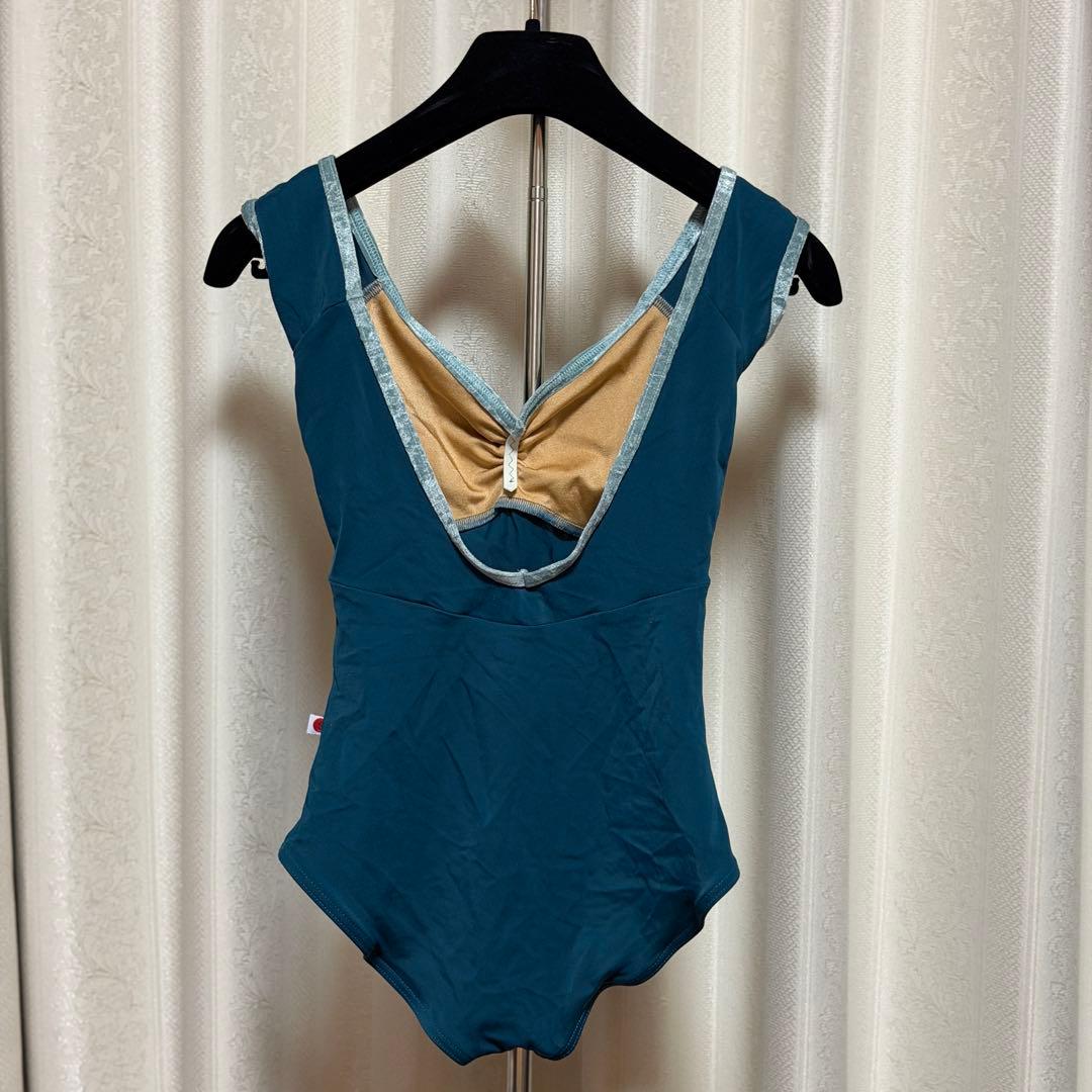 新品未使用✨YUMIKOレオタードXSサイズ✨着心地抜群✨おサイズ貴重✨