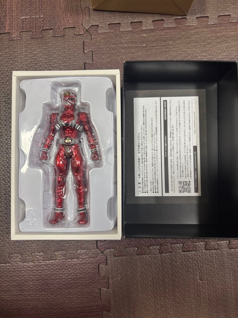 真骨頂　S.H.Figuarts 仮面ライダー響鬼紅