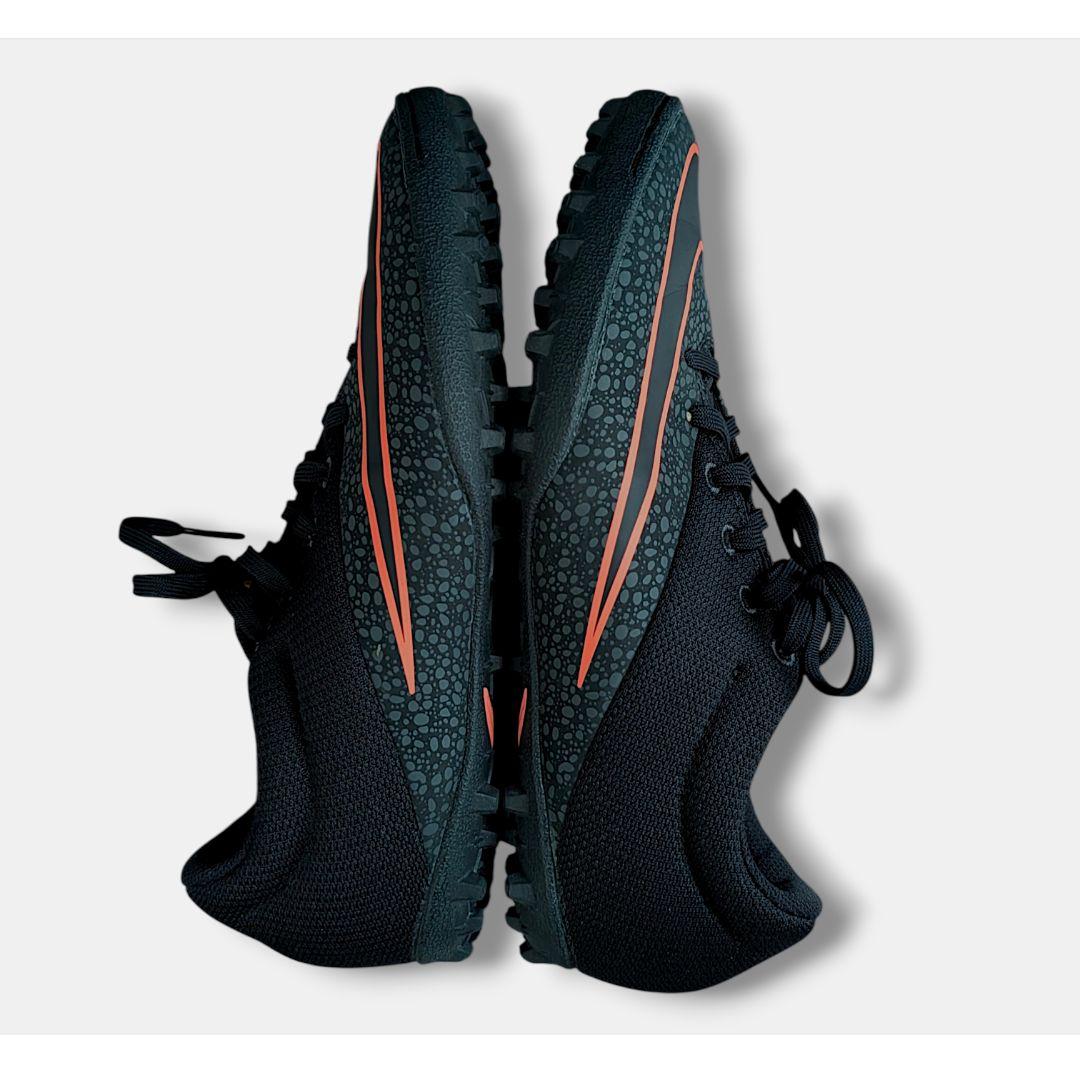 美品♢NIKEナイキトレーニングシューズ 黒オレンジ　メンズレディース 25.5