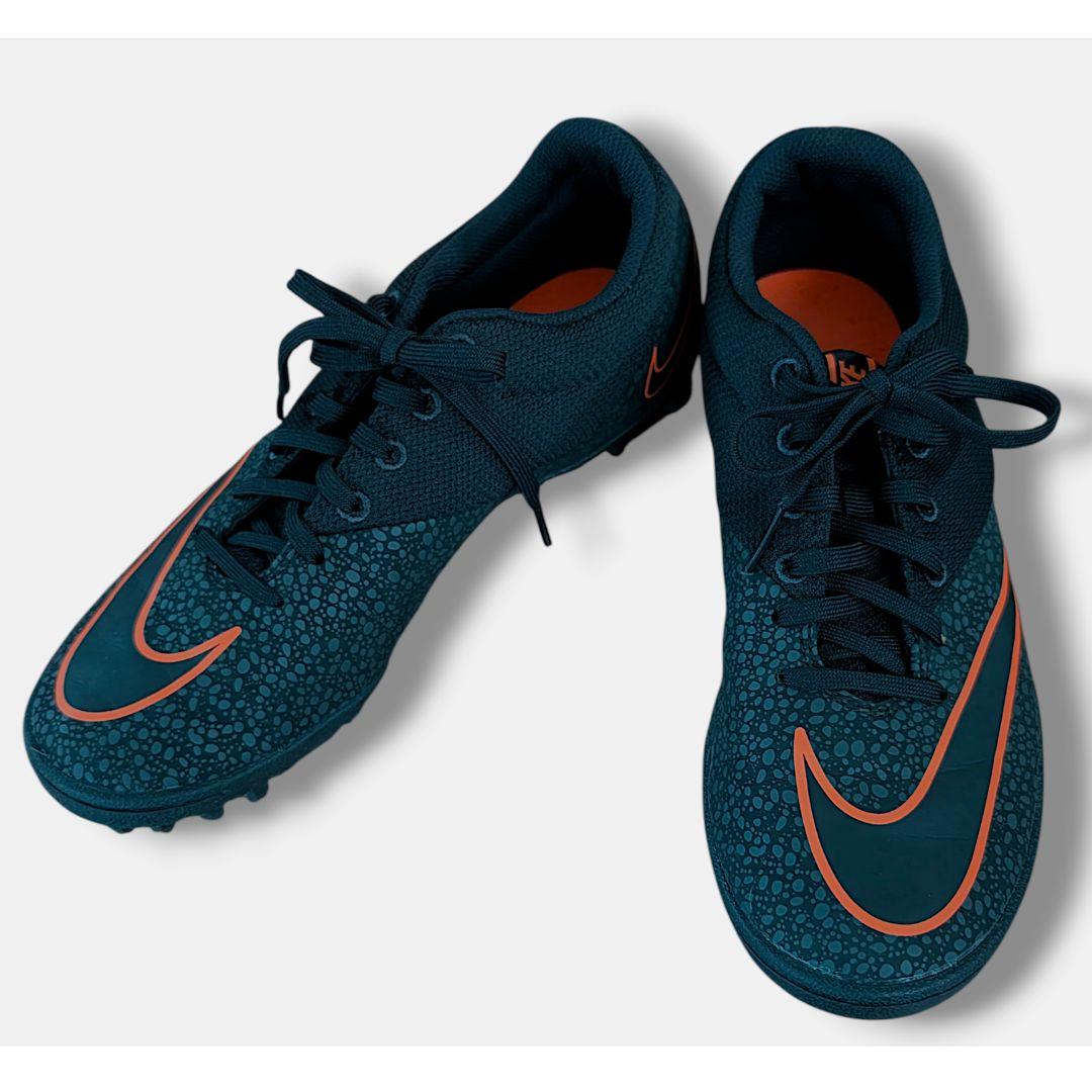 美品♢NIKEナイキトレーニングシューズ 黒オレンジ　メンズレディース 25.5