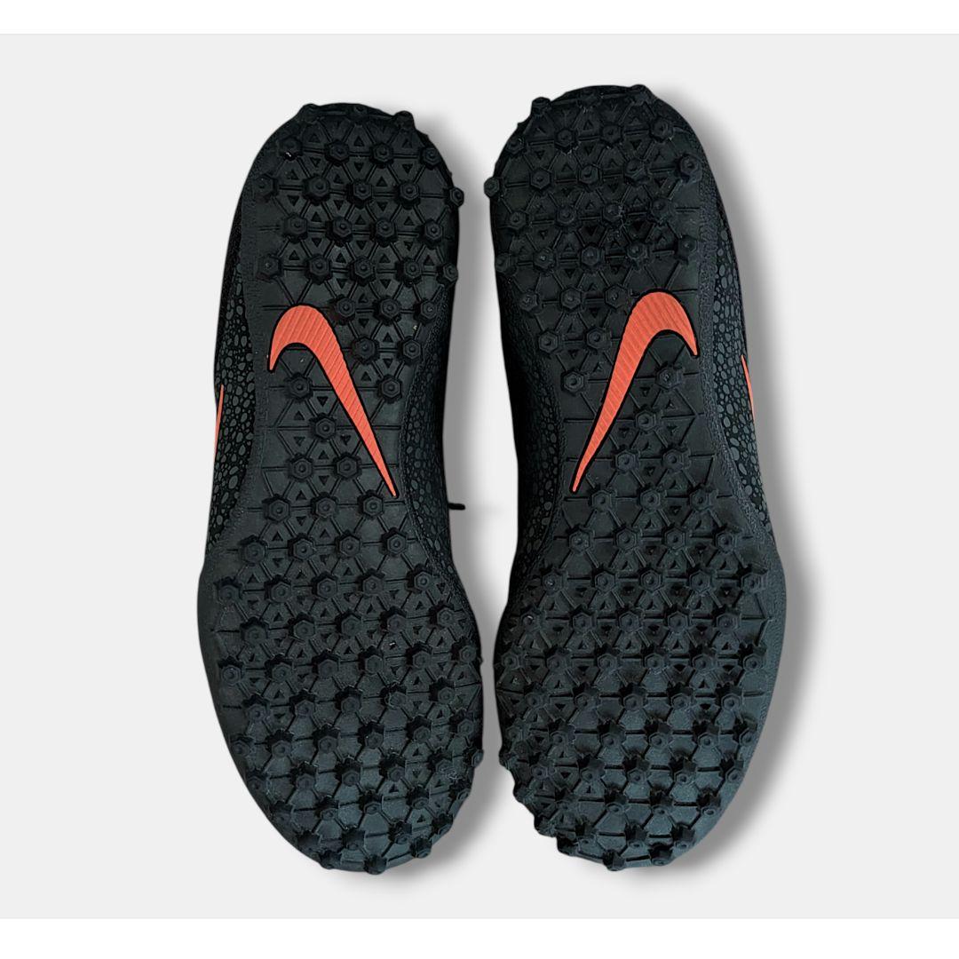美品♢NIKEナイキトレーニングシューズ 黒オレンジ　メンズレディース 25.5