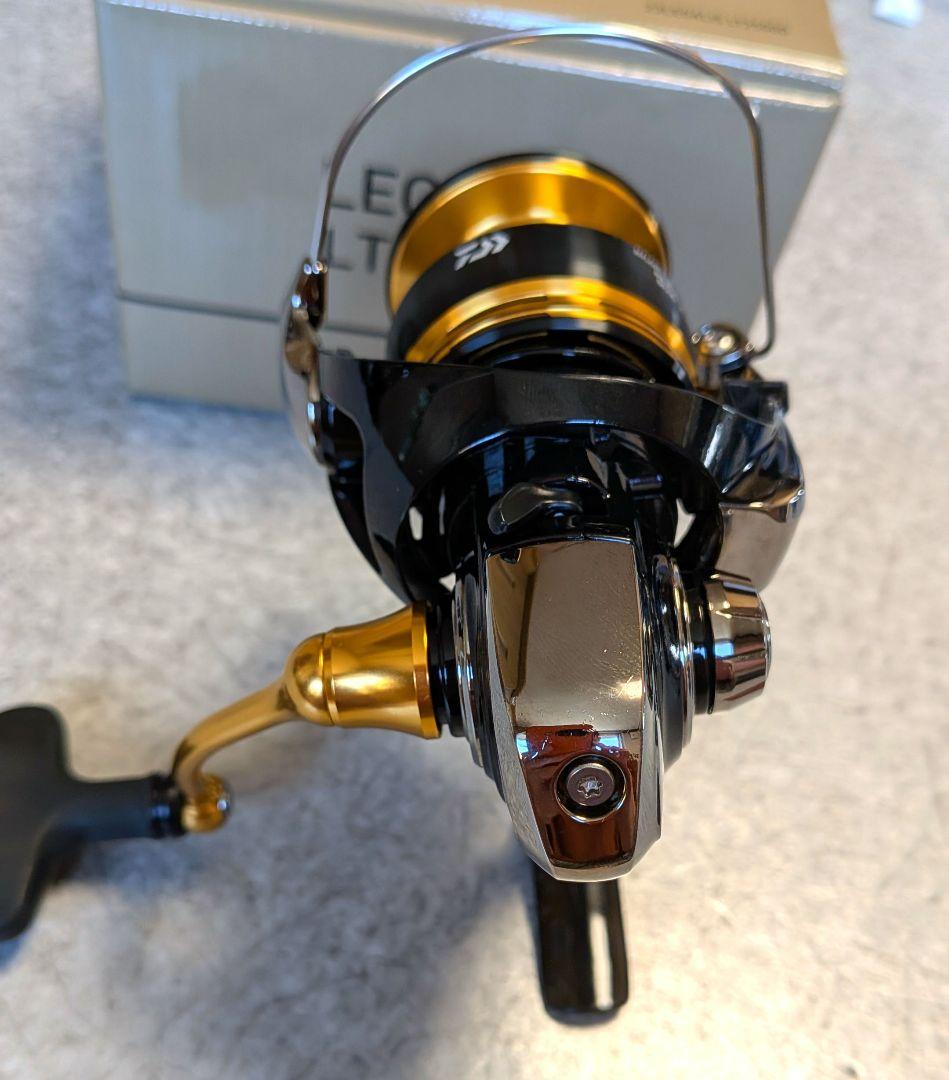 DAIWA　23 レガリス LT2500D スピニングリール