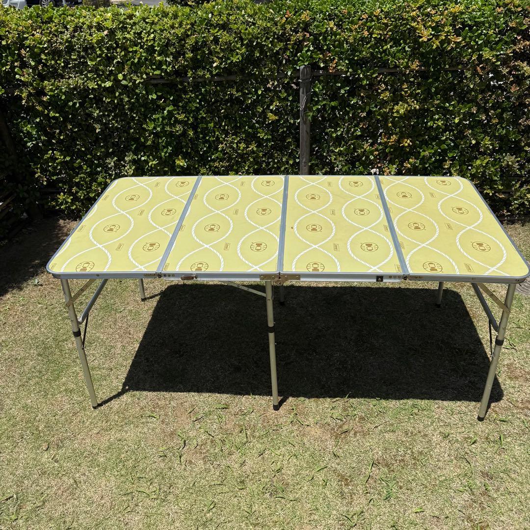 Coleman 折りたたみテーブル イエロー