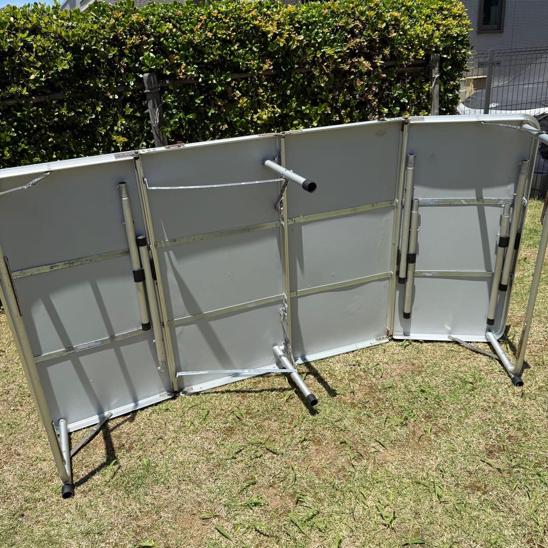 Coleman 折りたたみテーブル イエロー
