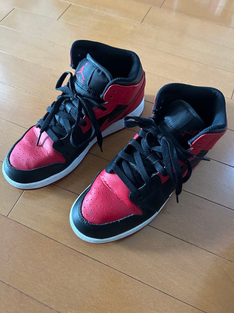 美品／NIKE エアジョーダン1ミッド ブレッド【25cm】