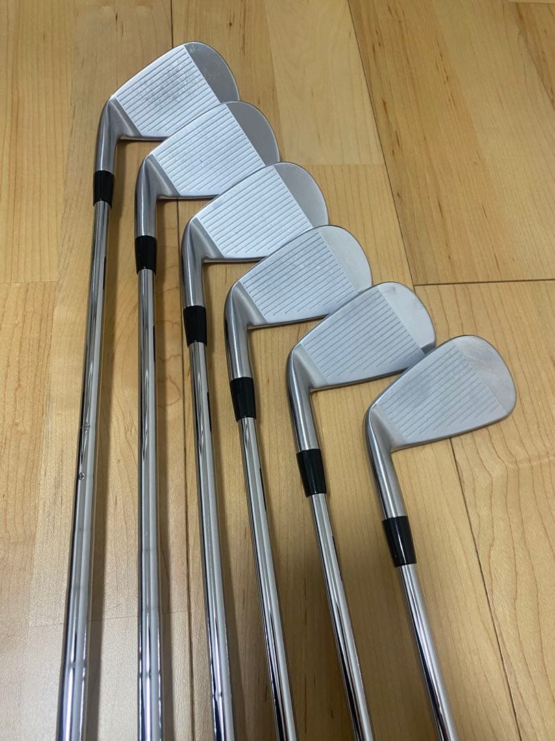 コブラ KING FORGED TEC アイアン 6本セット　モーダス105　S