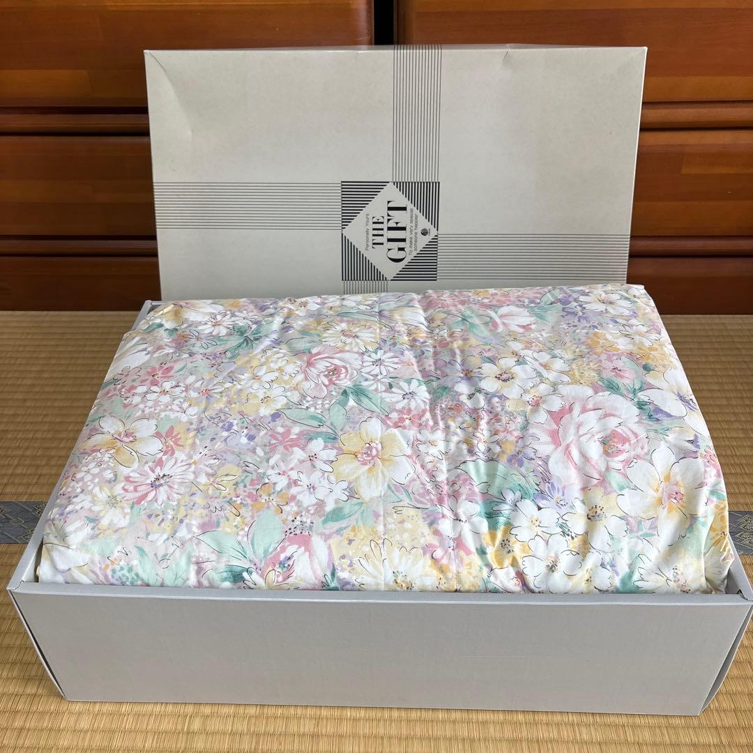 羽根布団　新品　水鳥羽毛