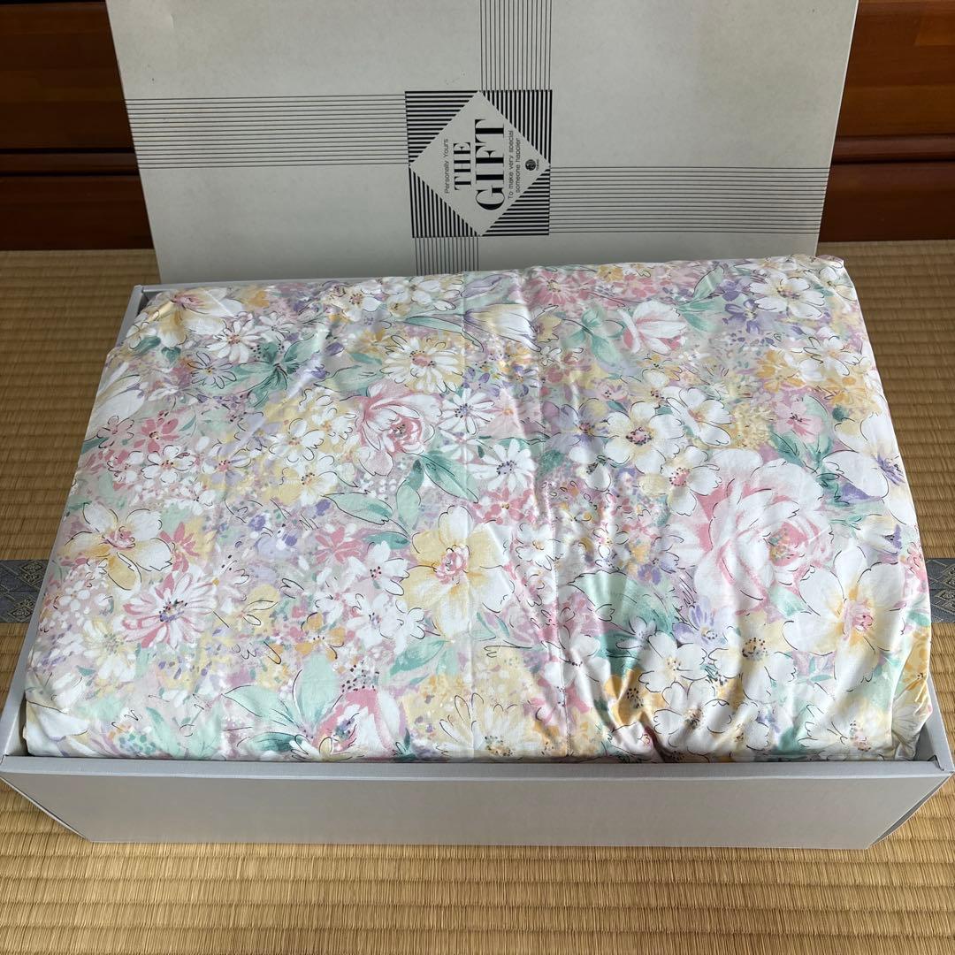 羽根布団　新品　水鳥羽毛