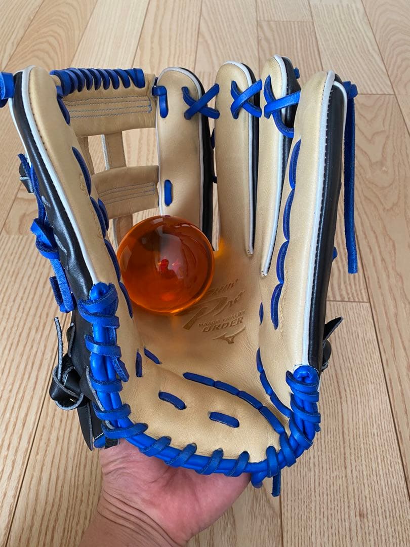 ミズノプロ硬式外野手用グローブ