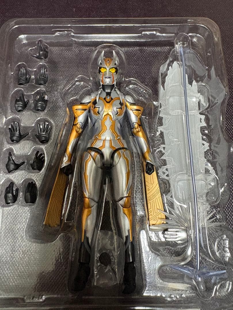 フィギュアーツ　カルミラ　ウルトラマントリガー