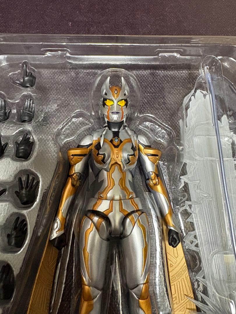 フィギュアーツ　カルミラ　ウルトラマントリガー