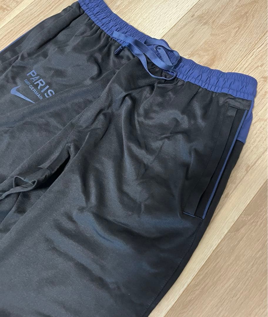 NIKE PSG パリサンジェルマン　トラベルパンツ　ジャージパンツ　新品　L