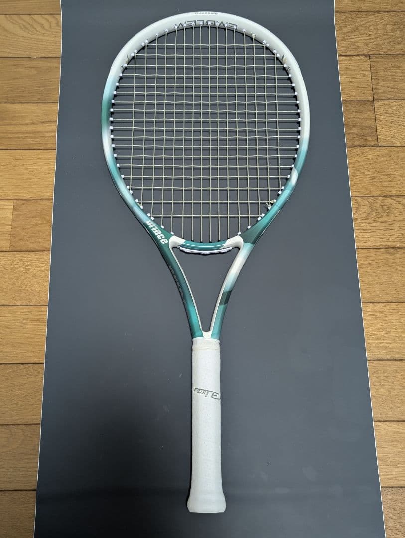 Prince 限定カラー EMBLEMテニスラケット 110 G2