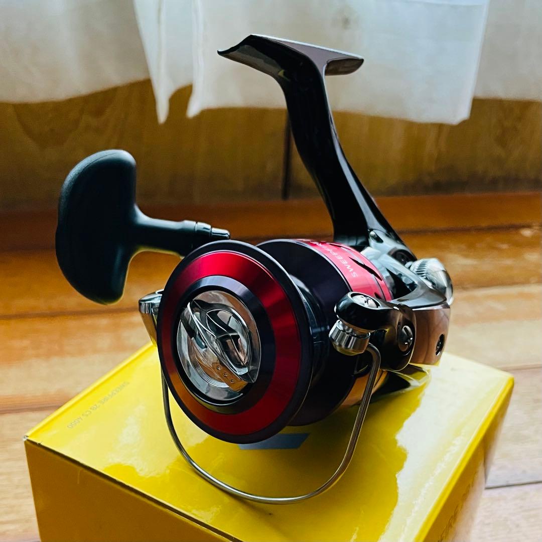 ■希少■新品未使用■ダイワDaiwa Sweepfire 2B CS 4000