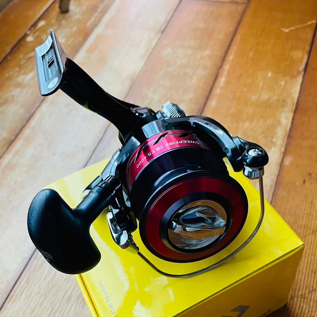 ■希少■新品未使用■ダイワDaiwa Sweepfire 2B CS 4000