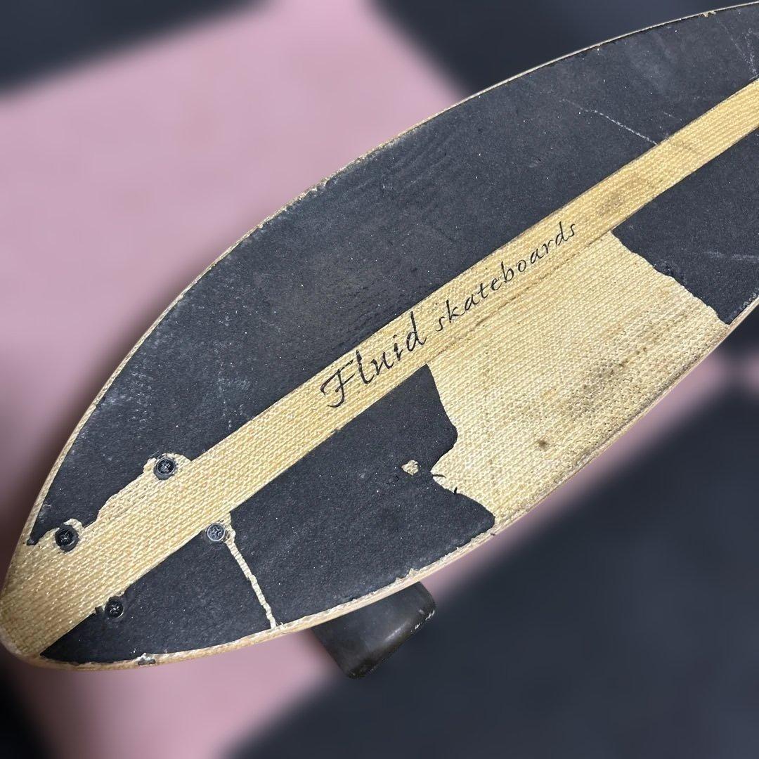 Fluid skateboards スラローム　サーフィントレーニング