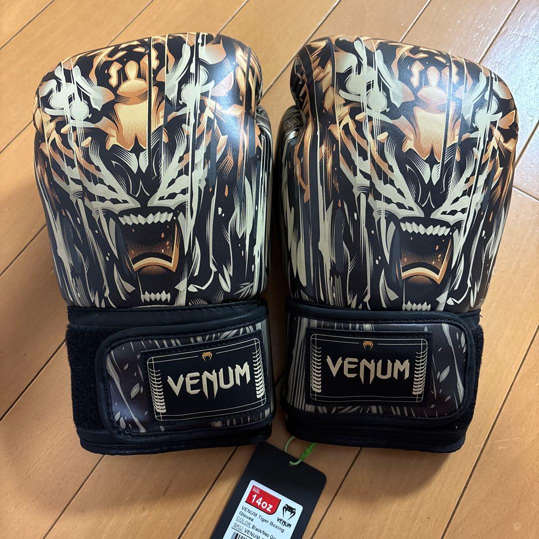 新品未使用Venum ボクシンググローブ 14oz