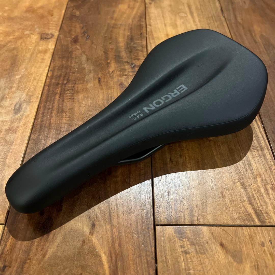 ERGON エルゴン SM10 ENDURO COMP サドル