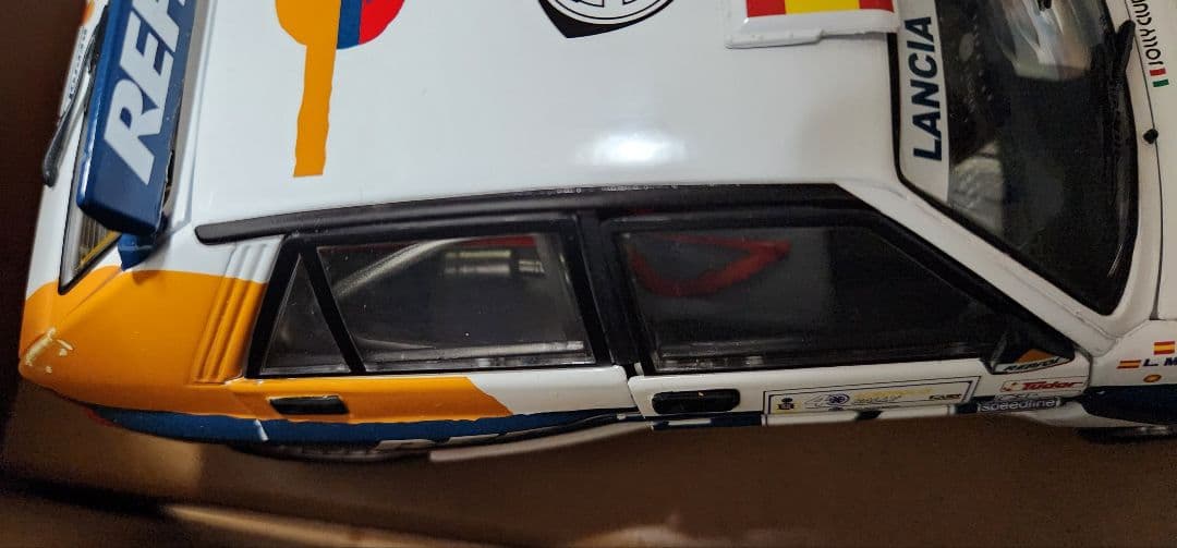 ミニカー 1/18 Ricko Lancia Delta Integrale