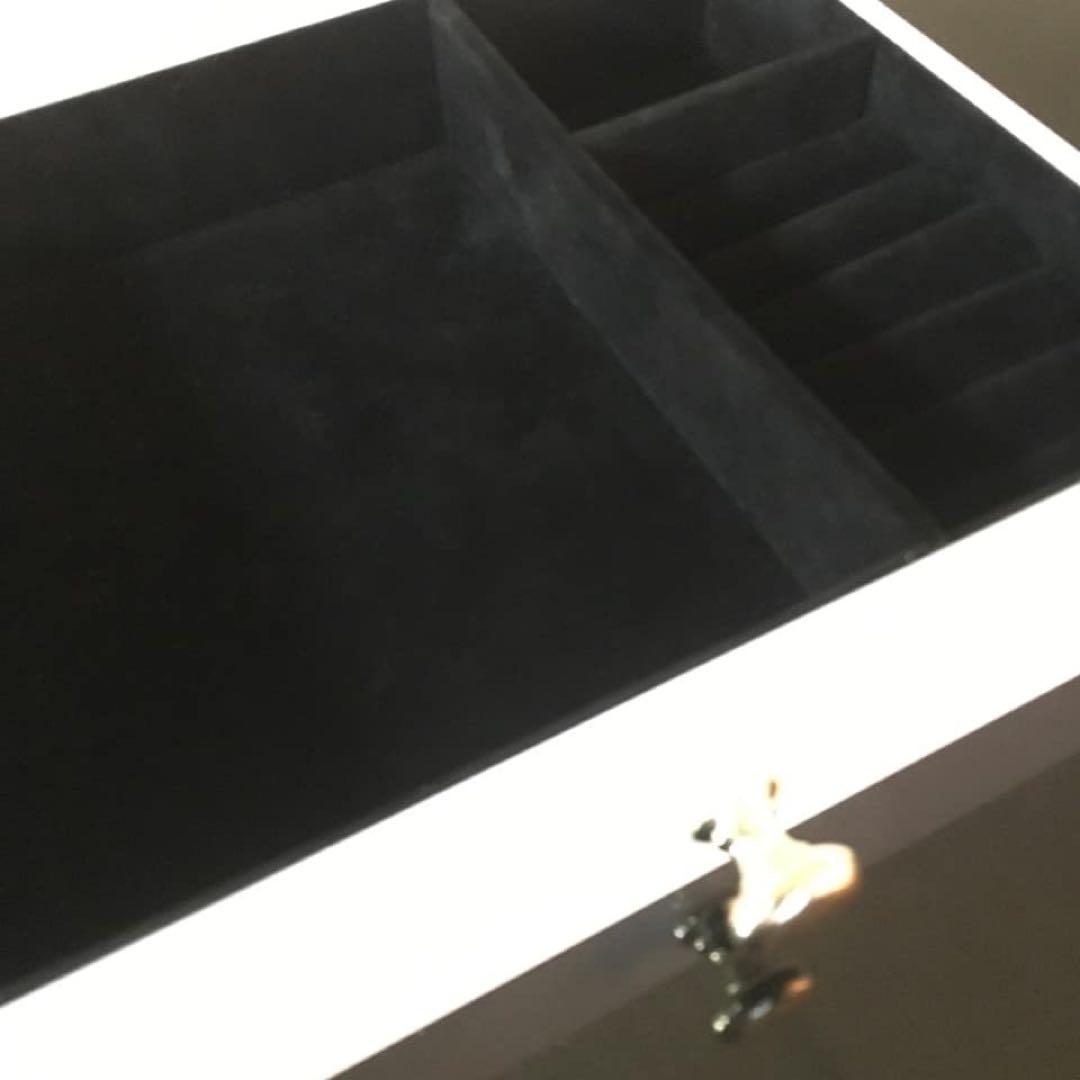 新品　4℃ ブライダル ノベルティ 非売品 ジュエリーボックス リングピロー　白