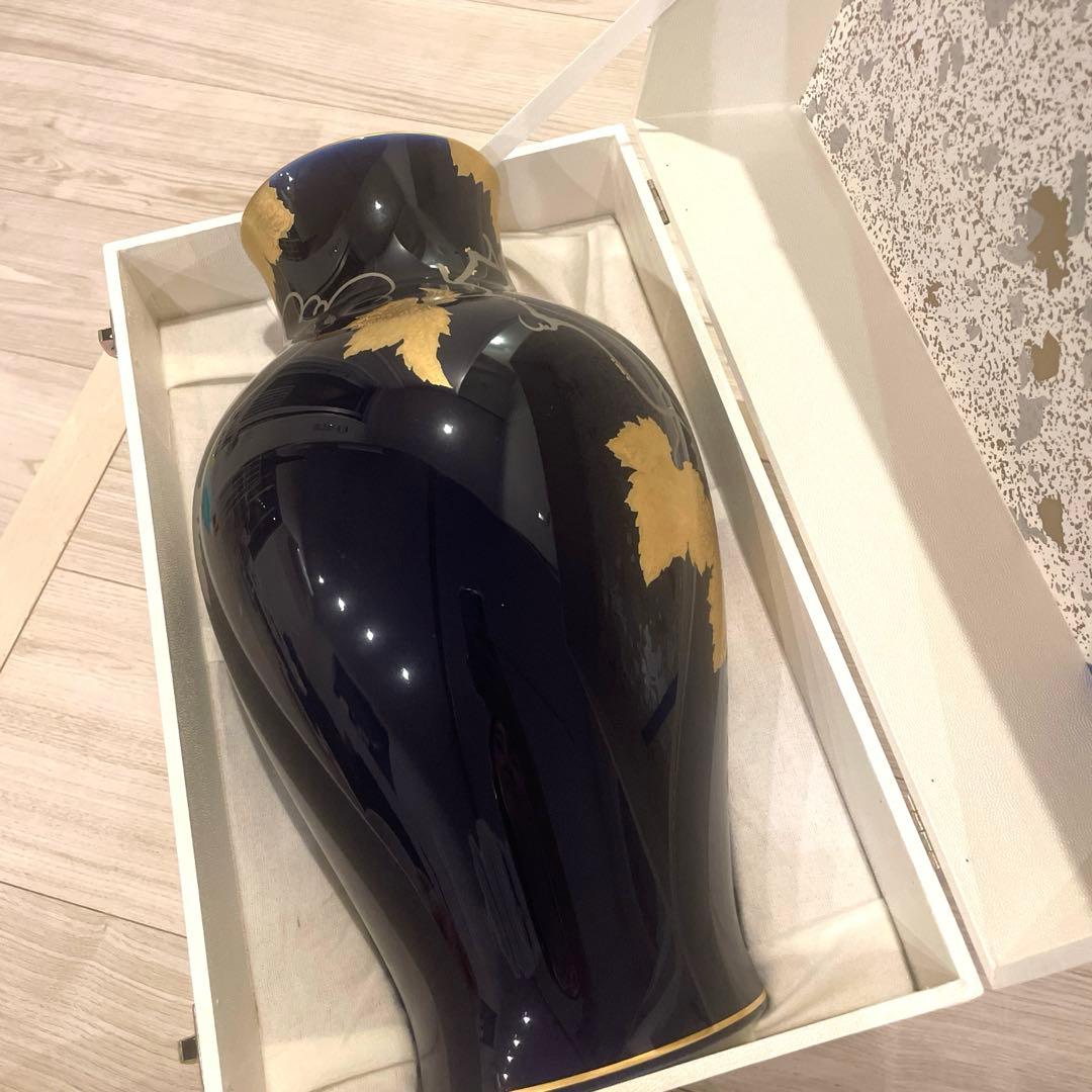 大倉陶園　瑠璃金蝕葡萄花瓶36cm
