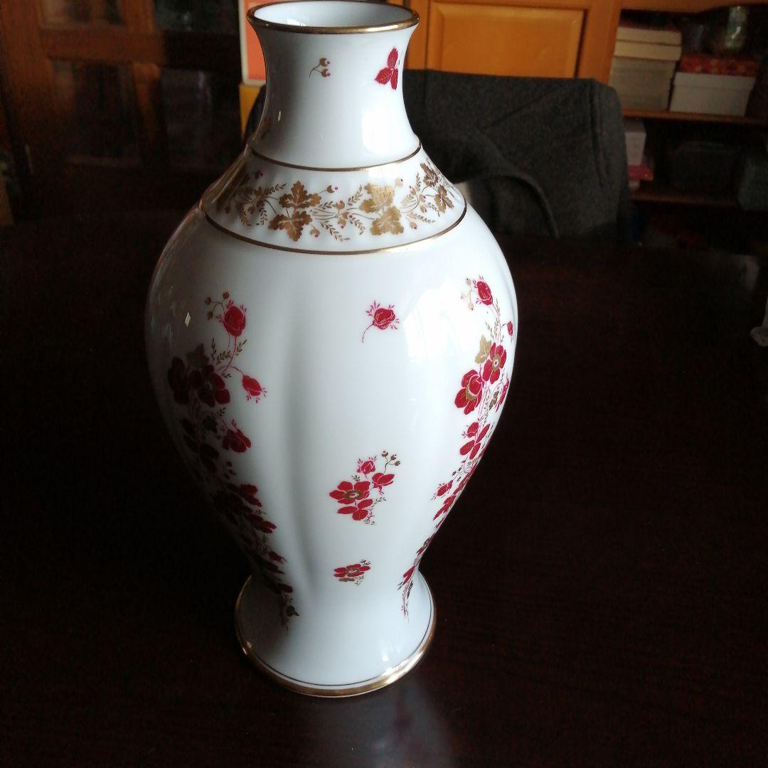大倉陶園　金彩赤花画花瓶　35cm
