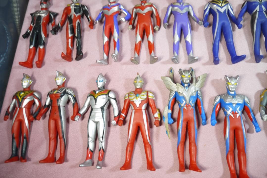 ウルトラヒーローシリーズ　800サイズ　ウルトラマン　ソフビ60体