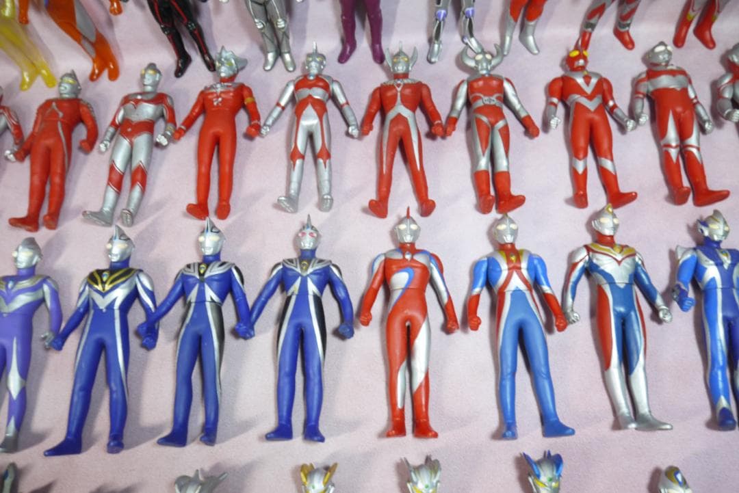 ウルトラヒーローシリーズ　800サイズ　ウルトラマン　ソフビ60体