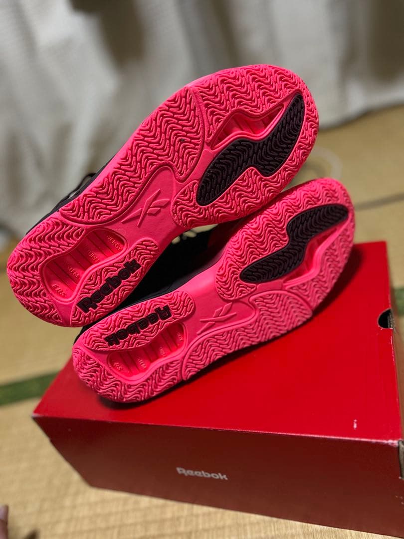 Reebok バスケットボールシューズ ピンク/パープル