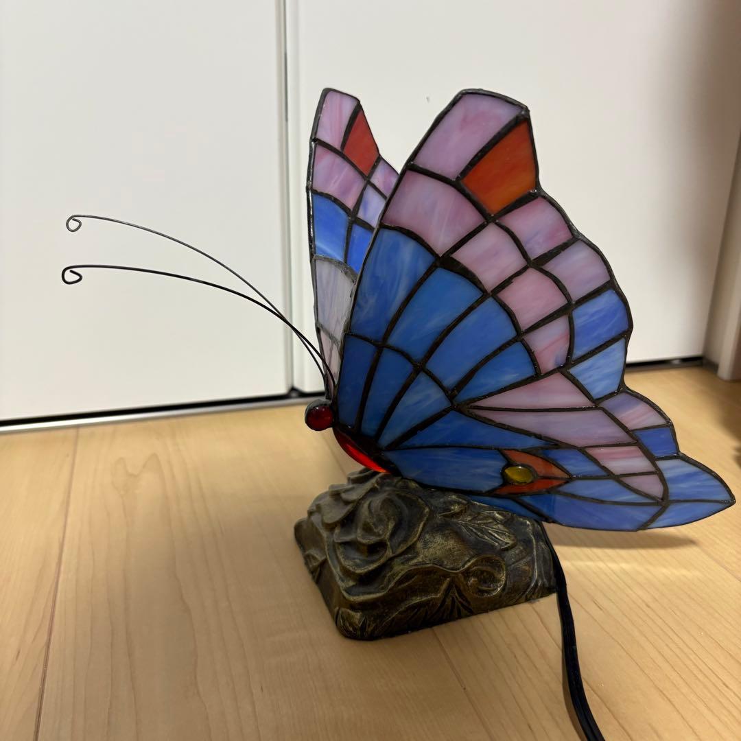 蝶々型ステンドグラス テーブルランプ