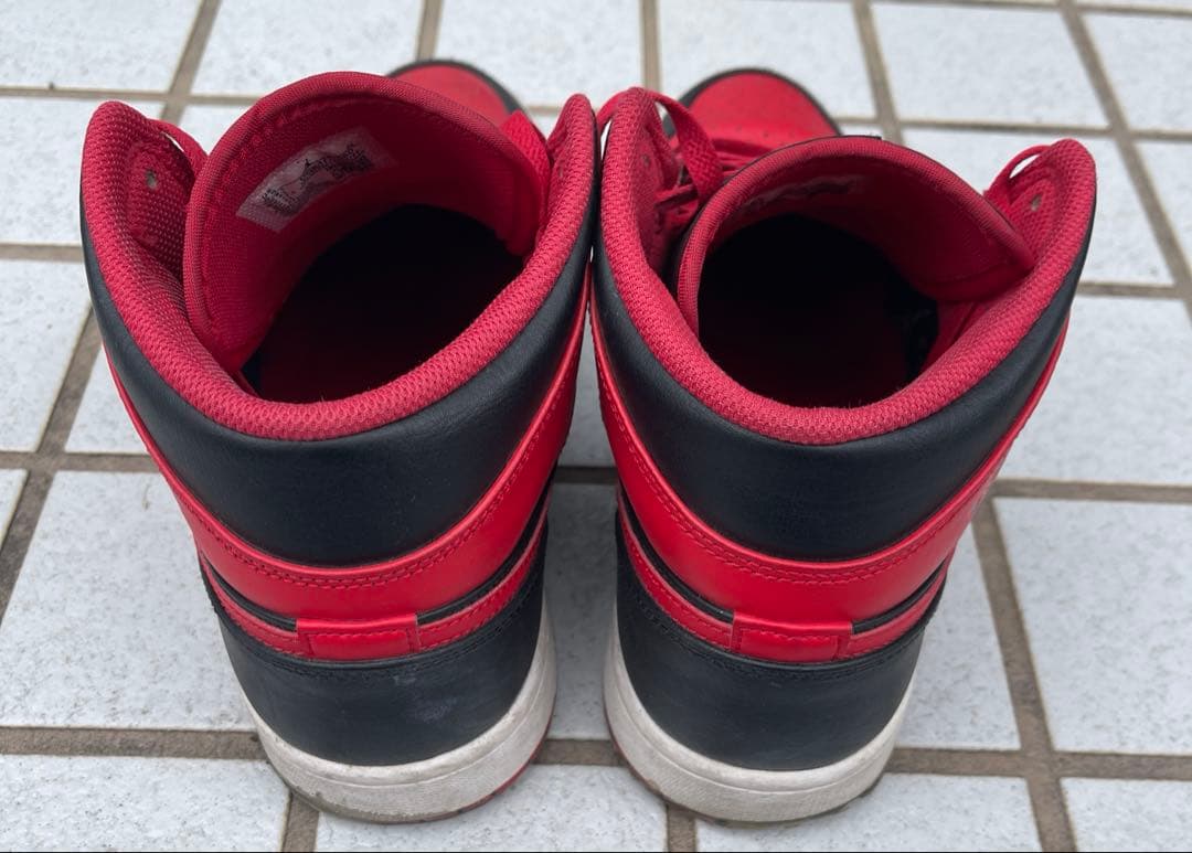 Air Jordan1 MID 桜木花道 DQ8426-060 Bred