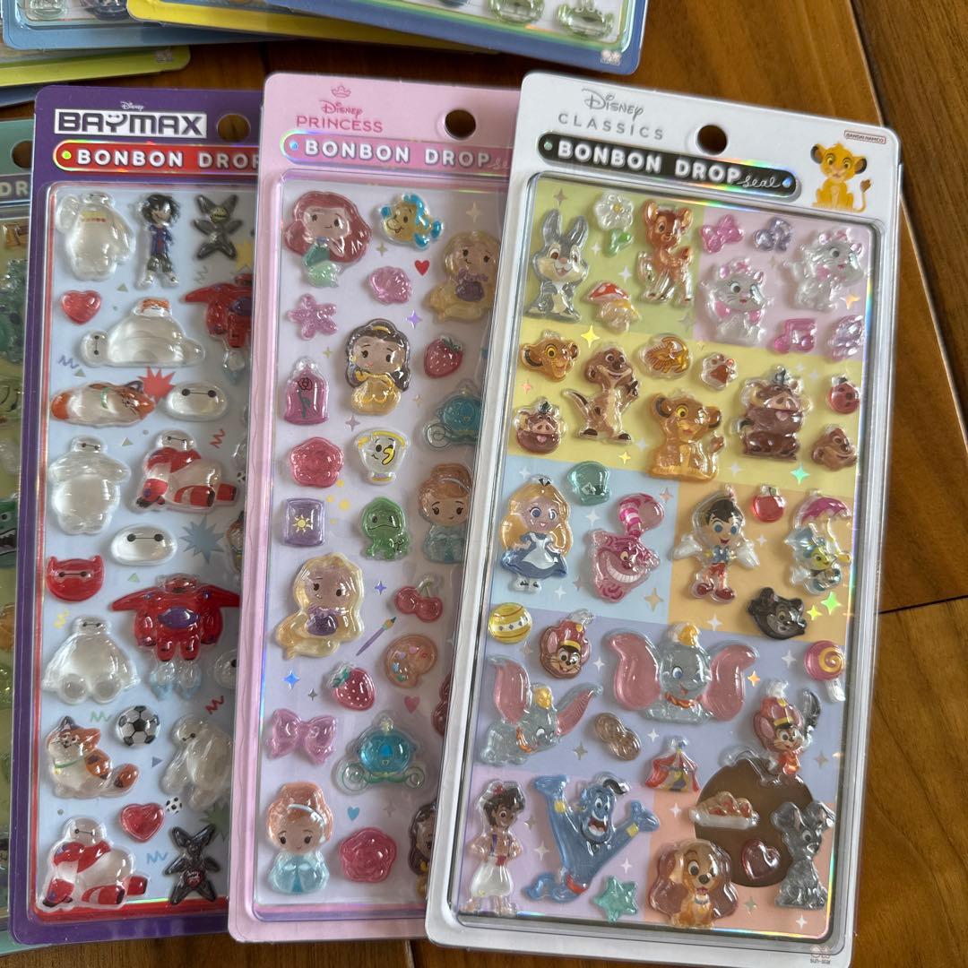 正規品　ボンボンドロップシール　ディズニー　サンリオ　たまごっち　25点