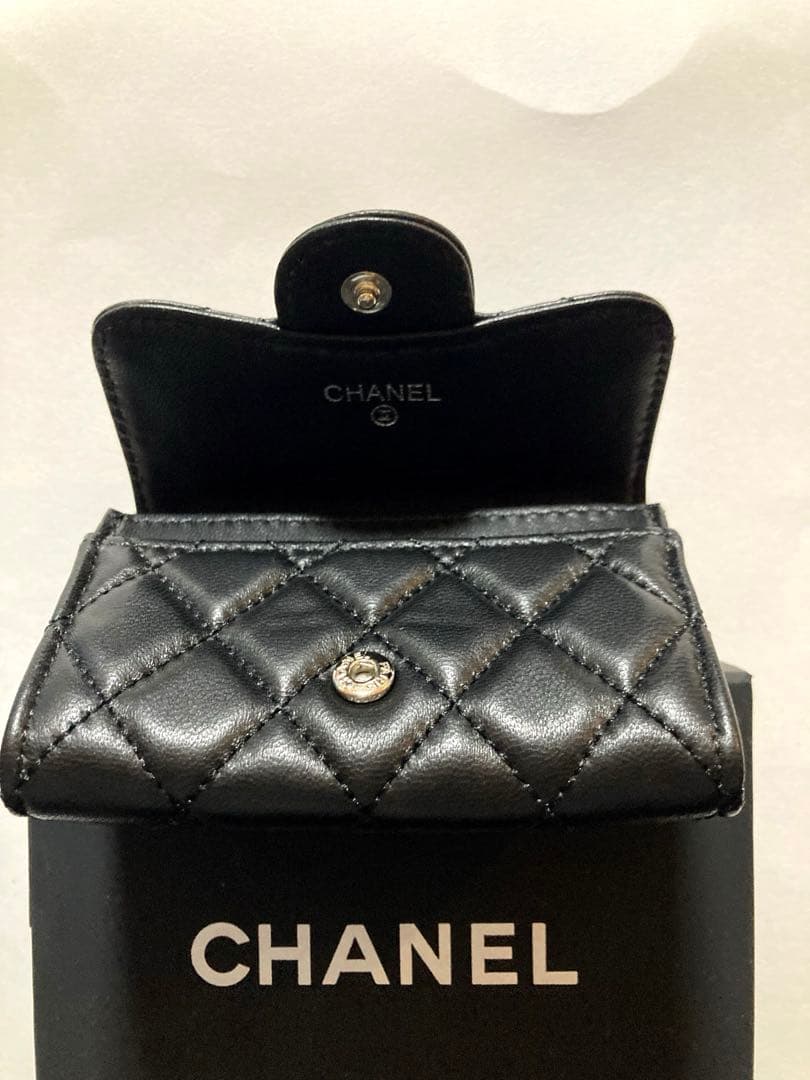 [CHANEL］コンパクト財布　ノベルティ