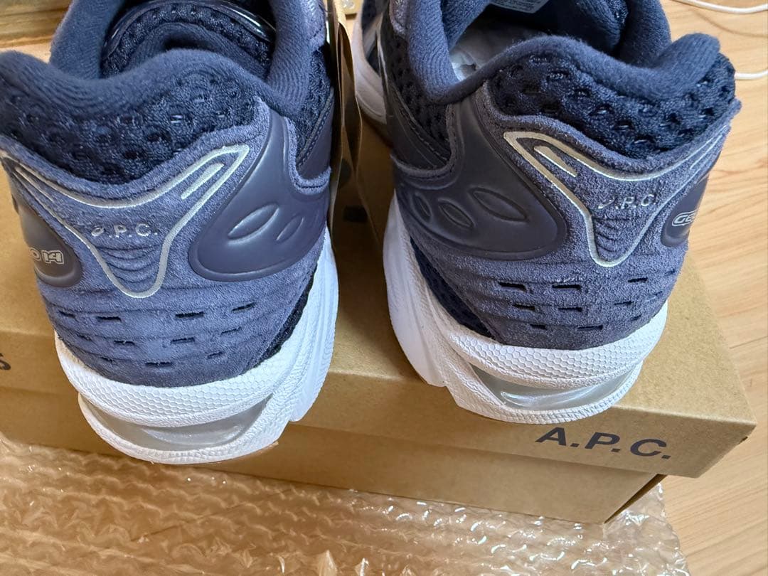 A.P.C. × Asics Gel-Kayano 14 41.5（26cm）