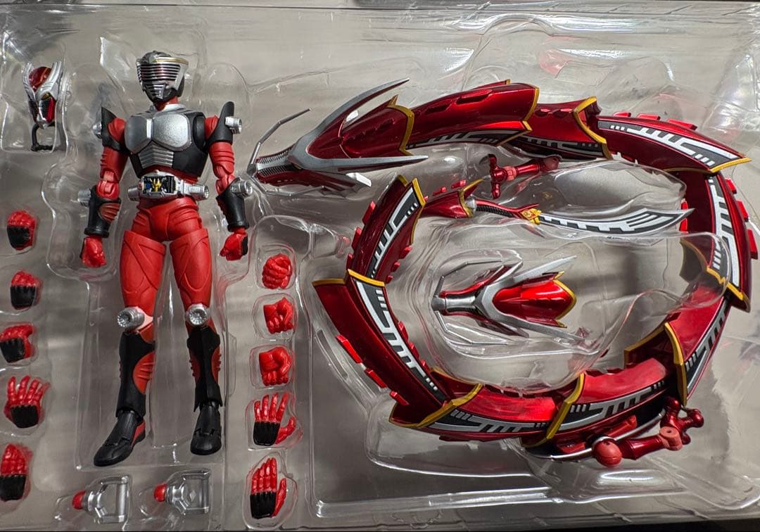 S.H.Figuarts 仮面ライダー龍騎＆ドラグレッダーセット