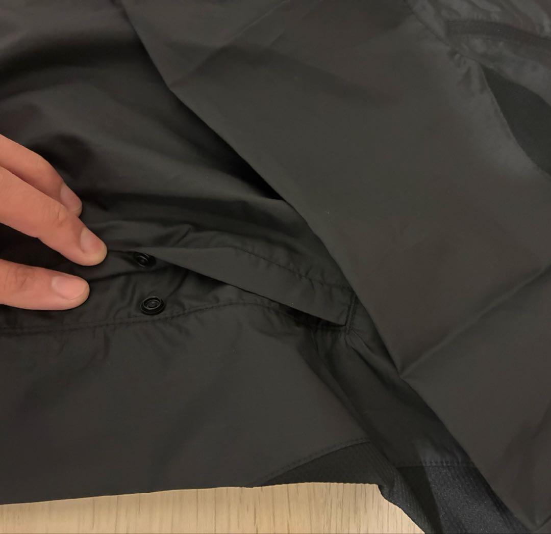 ランニング ジャケットオウン ザ ラン 3ストライプス ジャケット KVL19