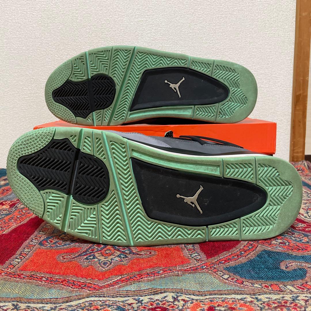 AIR JORDAN 4 RETRO エアジョーダン レトロ グレー　スニーカー