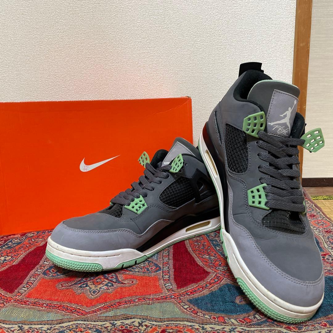 AIR JORDAN 4 RETRO エアジョーダン レトロ グレー　スニーカー