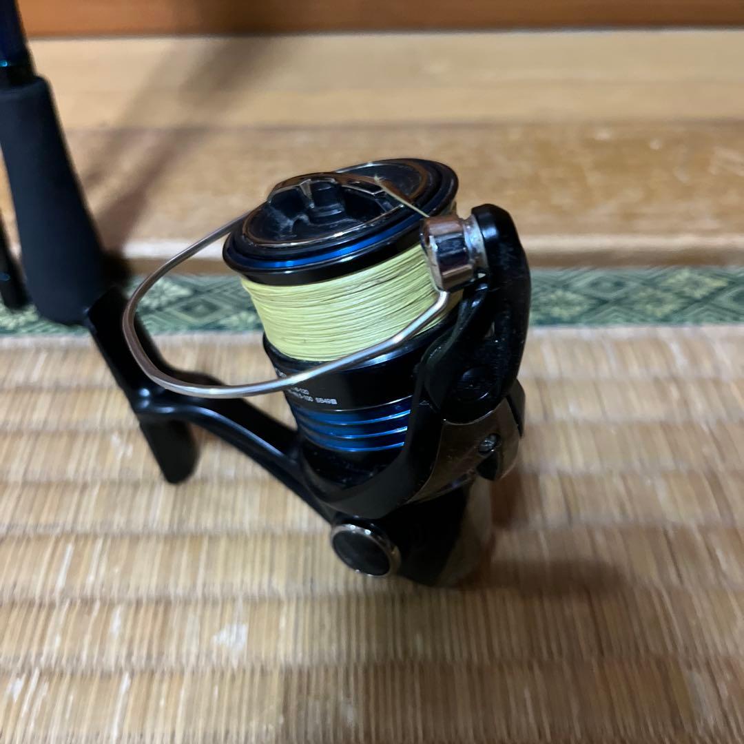 最終値下げ！　Daiwa スピニングリールと釣り竿セット