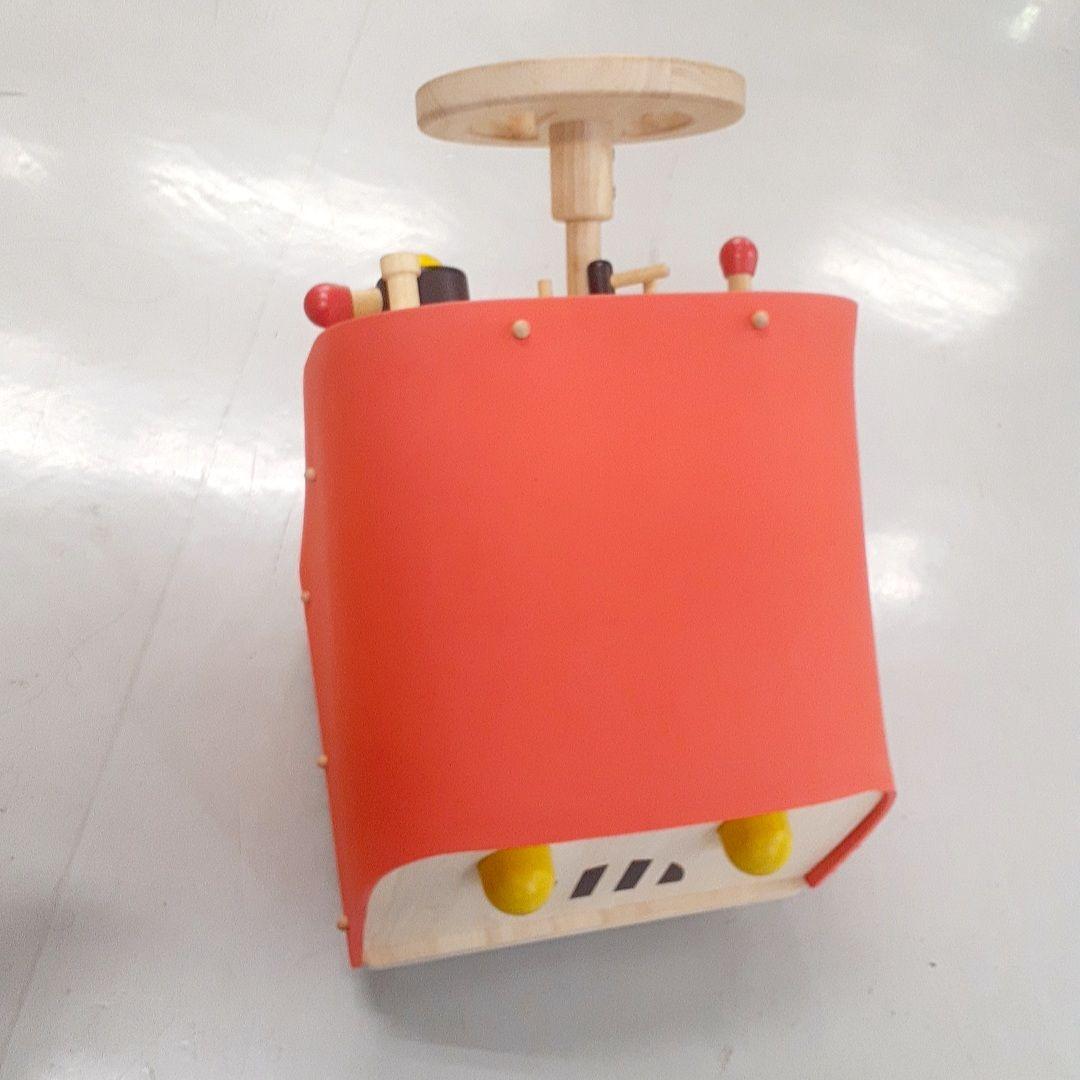 PLAN TOYS ドライビングシート　車　ハンドル　おもちゃ　木製