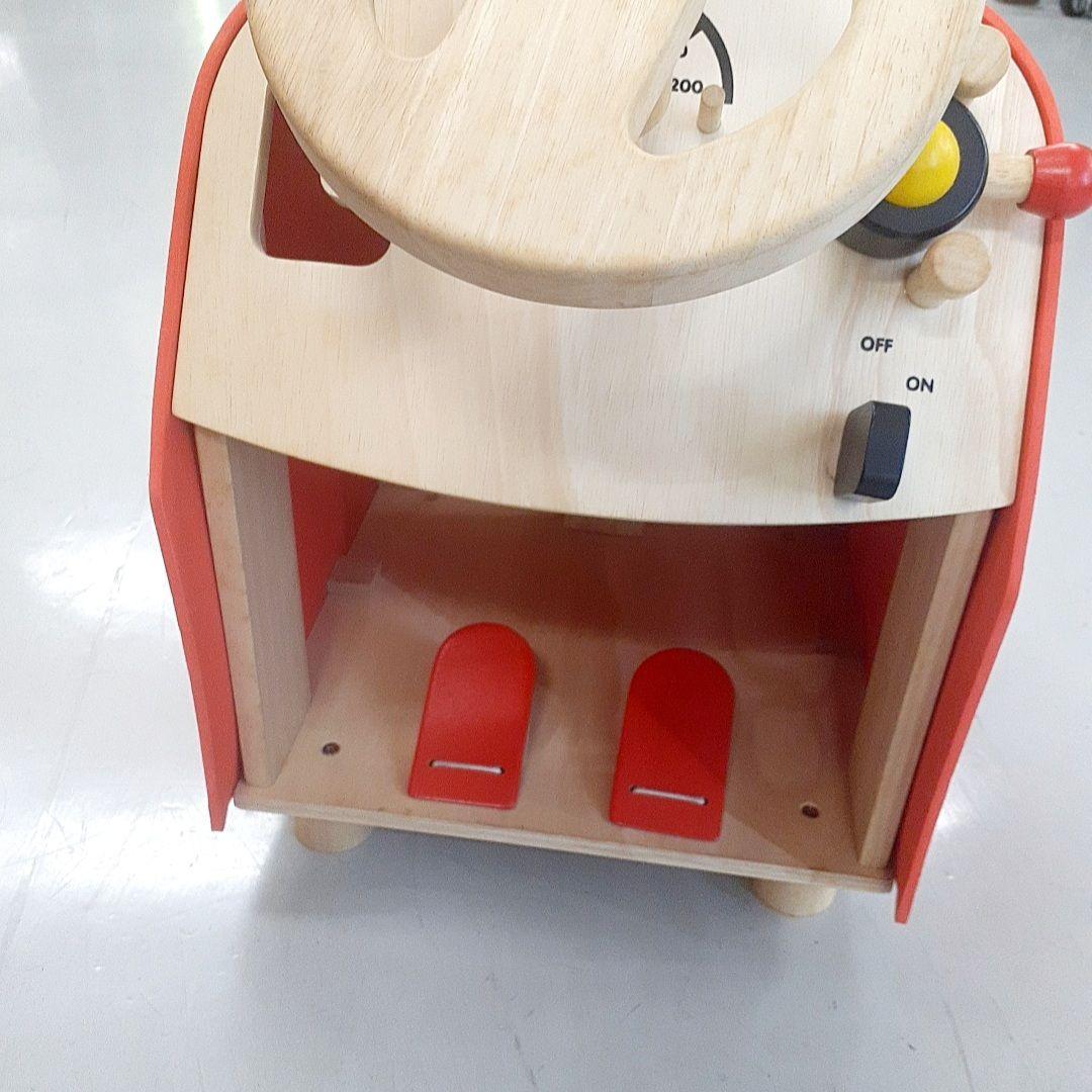 PLAN TOYS ドライビングシート　車　ハンドル　おもちゃ　木製