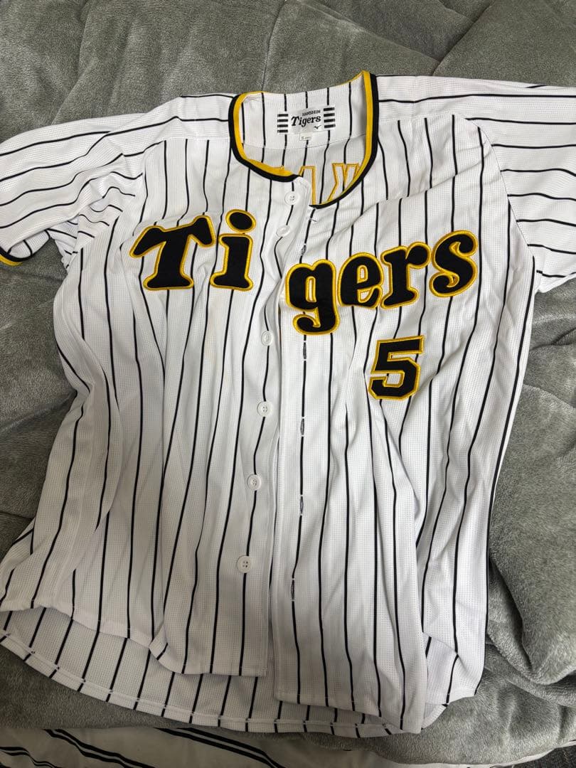 阪神Tigers 近本選手ユニフォーム Sサイズ