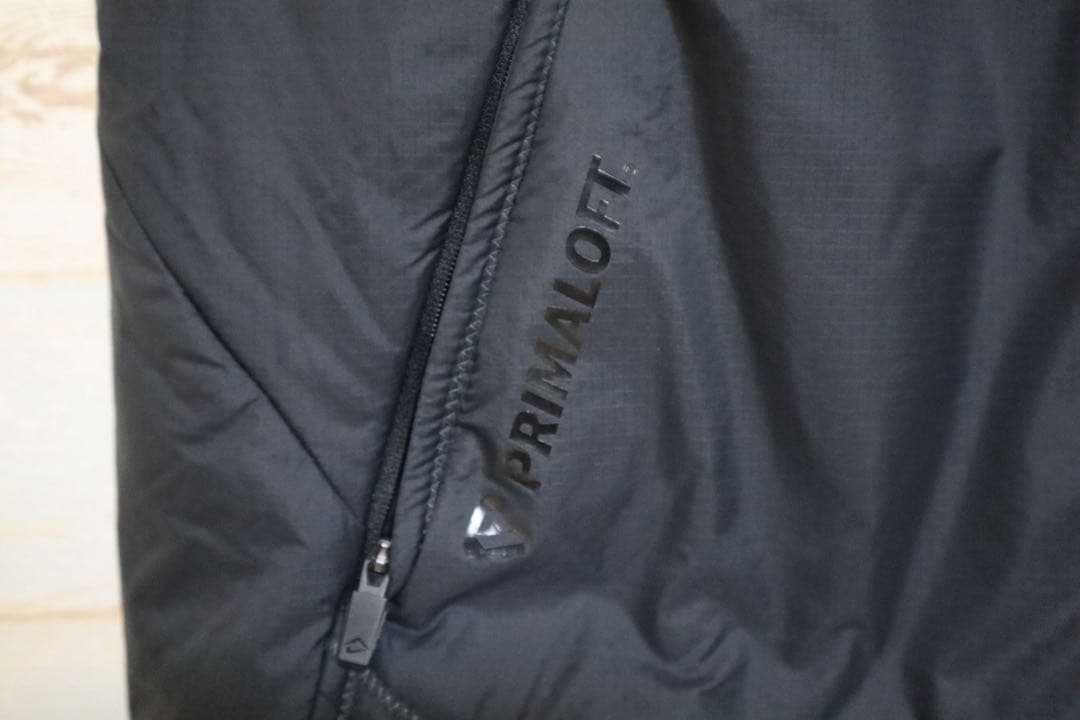 新品 Mサイズ ナイキ プリマロフト　トレイル ランニングベスト　NIKE