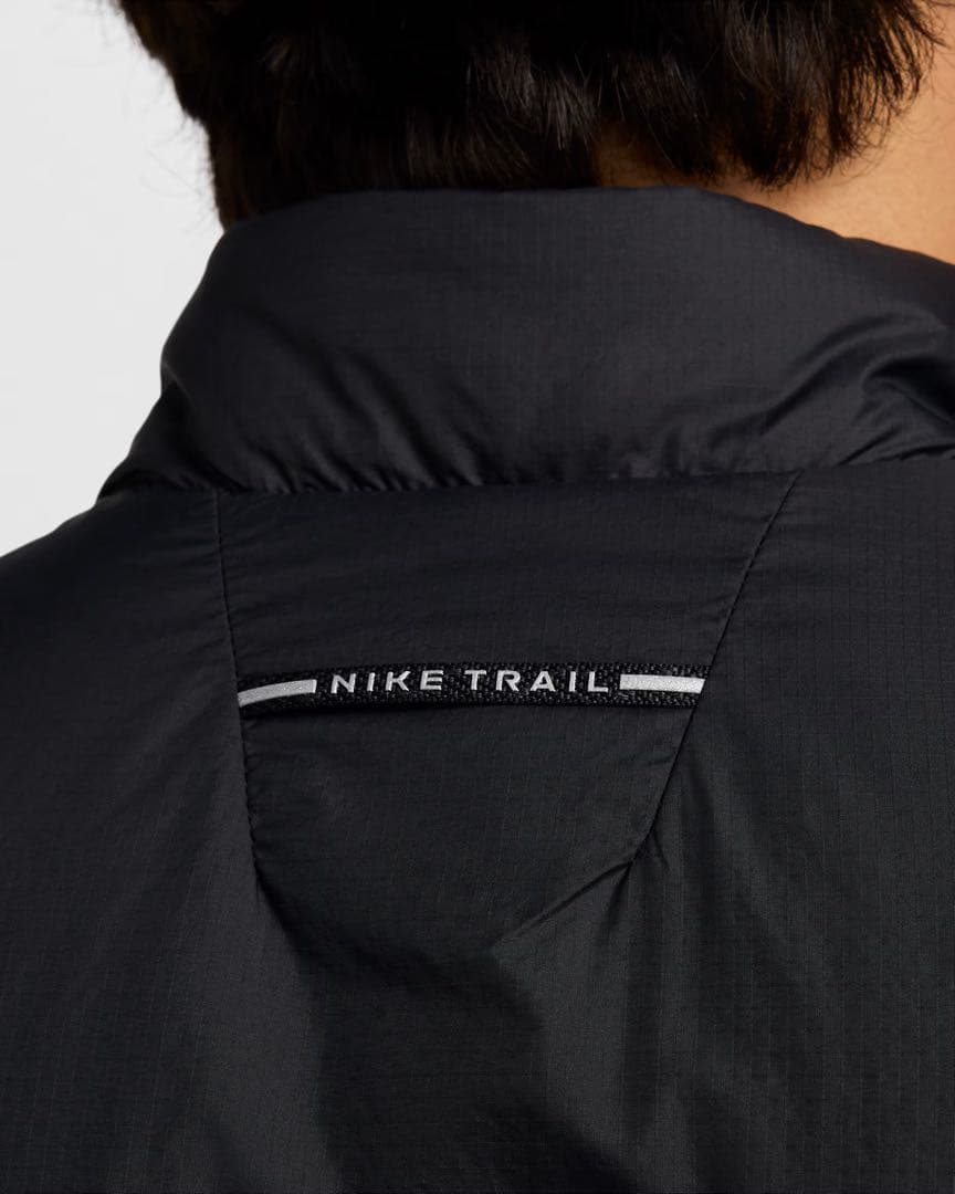 新品 Mサイズ ナイキ プリマロフト　トレイル ランニングベスト　NIKE