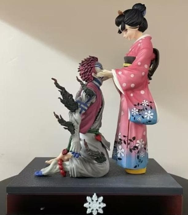 鬼滅の刃　猗窩座（狛治）と恋雪　フィギュア　塗装完成品