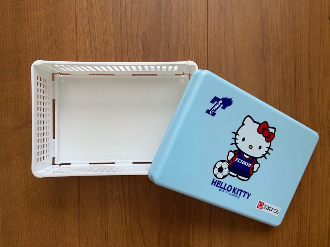 FC東京　ランチボックス　ハローキティ　長友　森重　ショルツ　長倉