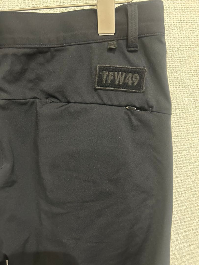 TFW49 アンクルスリムパンツ サイズＭ ブラック